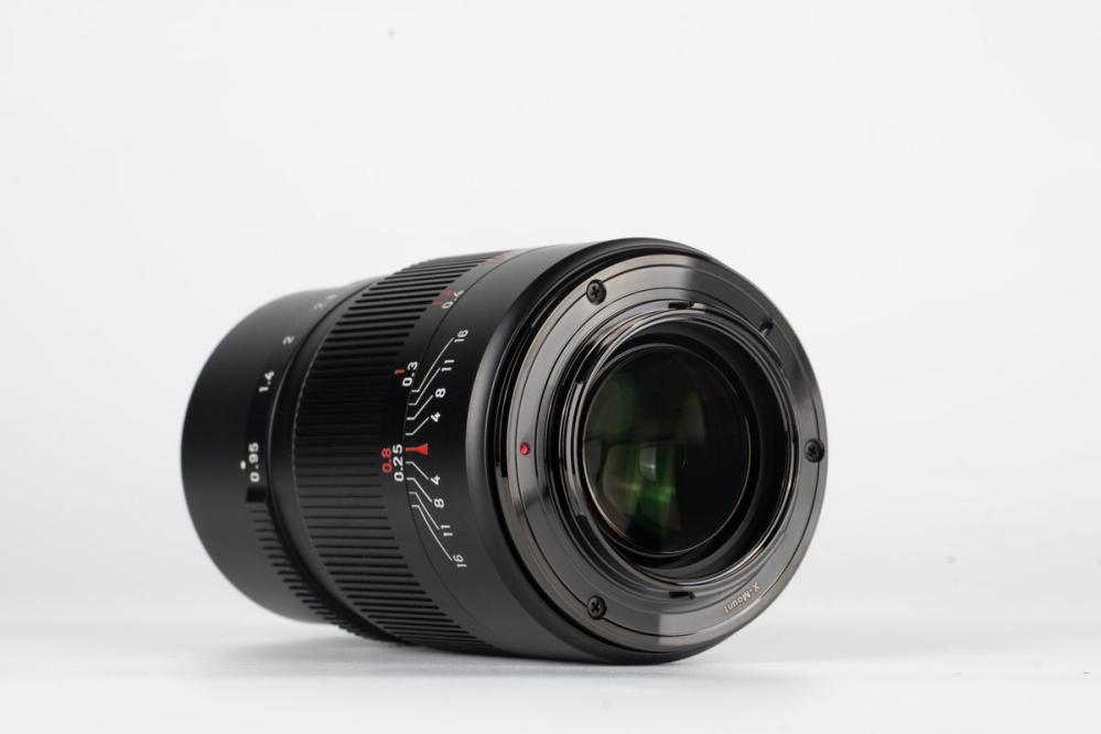  7Artisans 25mm f/0.95mm objektiv APS-C för Sony E